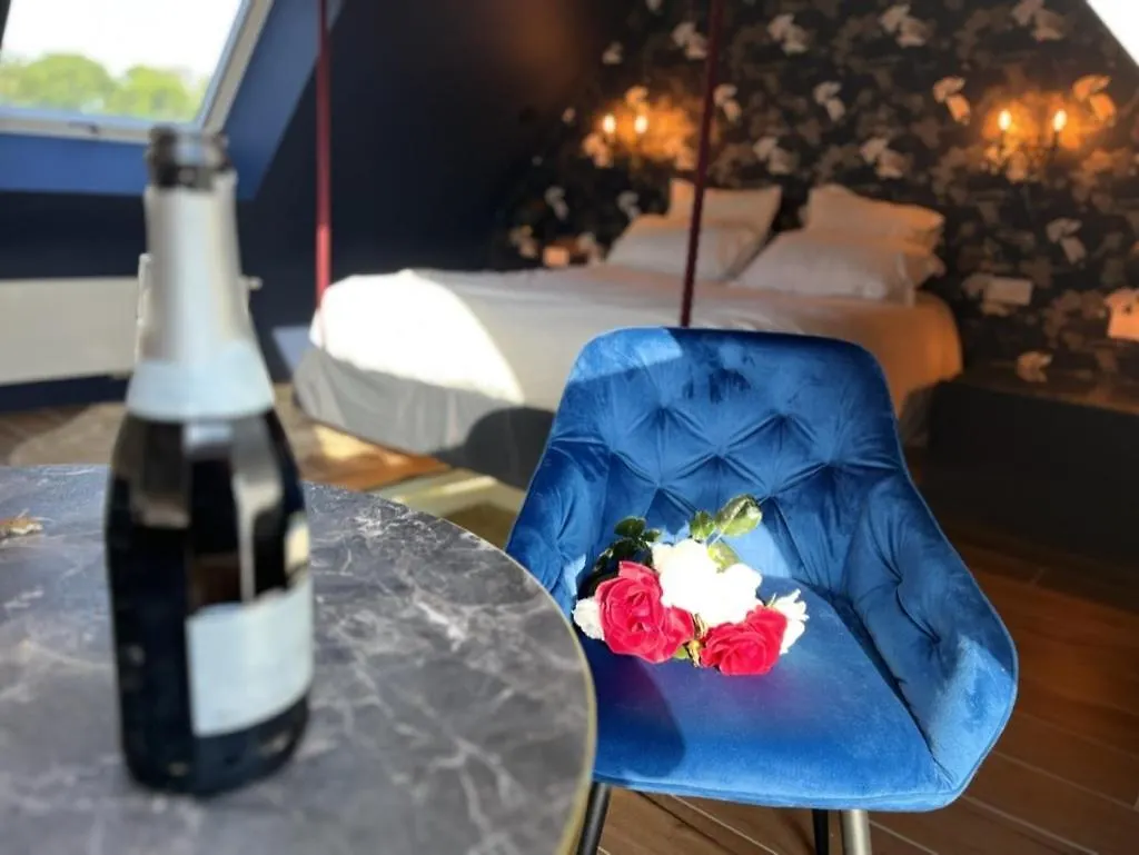 Holiday home Amour Amour Love Room Penvenan France
